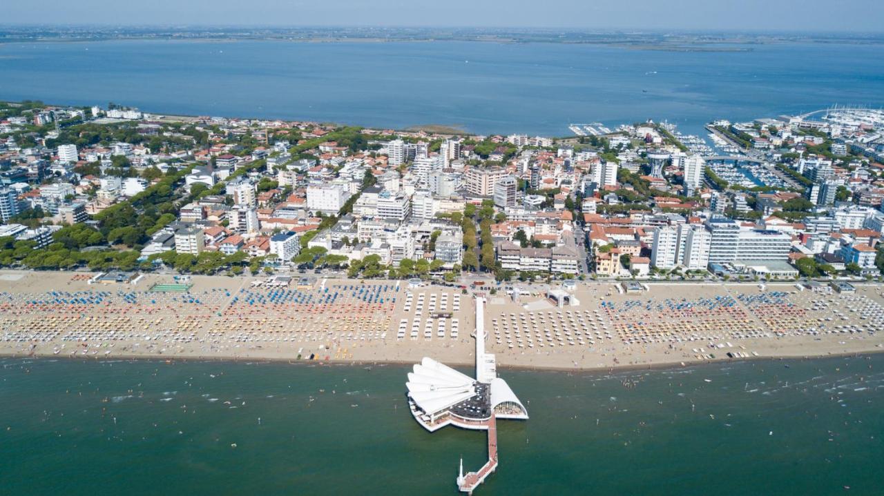 Appartamenti Lucerna Lignano Sabbiadoro Exterior photo